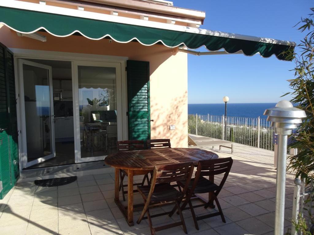 Villetta Sole Mare Santo Stefano al Mare Exterior photo